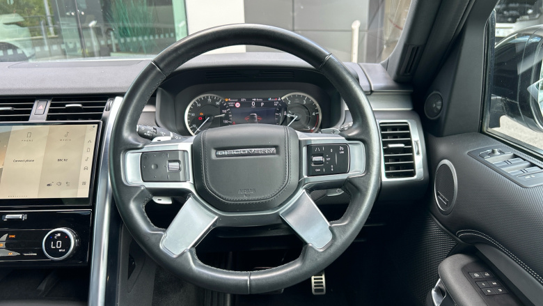 Land Rover Discovery 3.0 D300 R-Dynamic HSE 5dr Auto Diesel Station Wagon